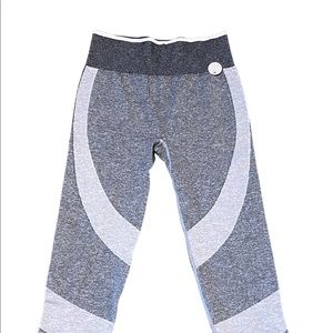 PINK Victoria’s Secret Seamless leggings NWT